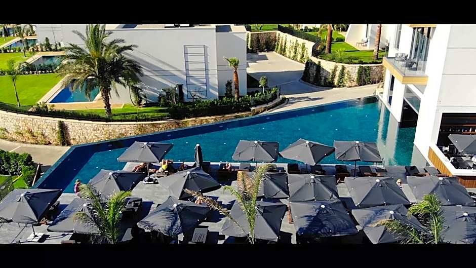 The Norm Collection Door'a Bodrum