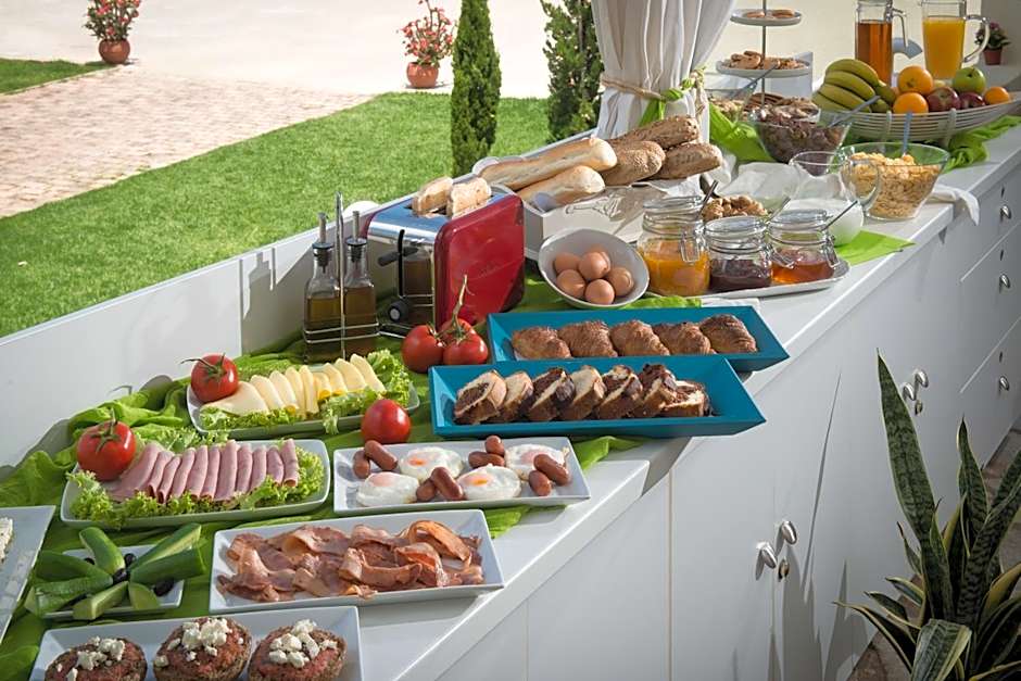 Kristalli Hotel Apartments