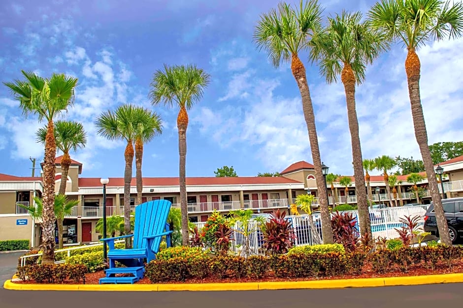 Hotel South Tampa & Suites