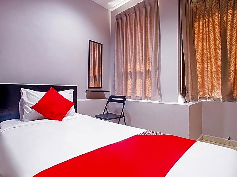 Super OYO 44097 Avatarr Hotel