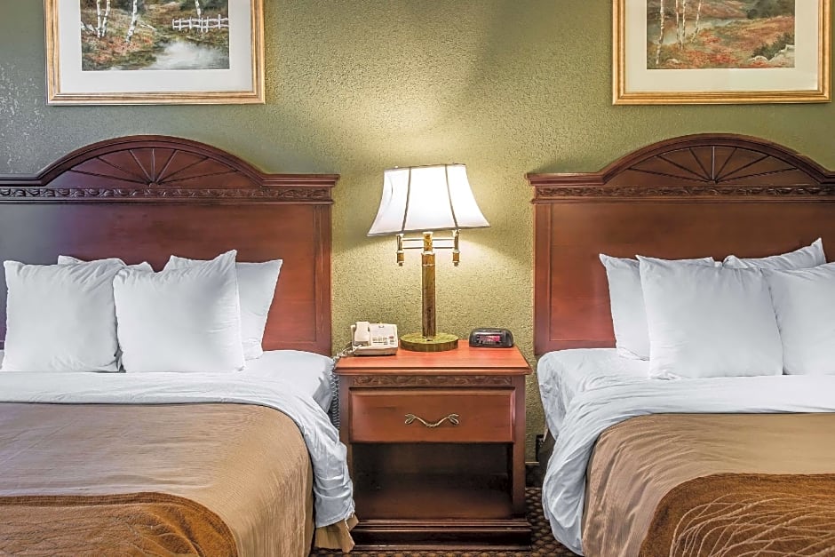 Quality Inn & Suites Ann Arbor Hwy 23
