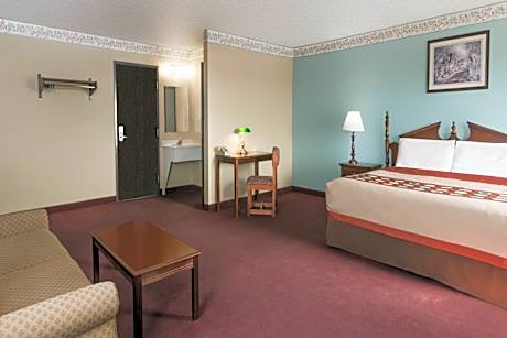 Deluxe King Studio Suite - Smoking