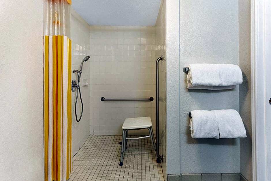 La Quinta Inn & Suites by Wyndham Redding