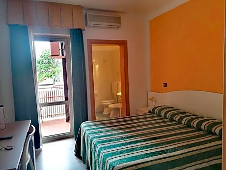 Double or Twin Room with Balcony