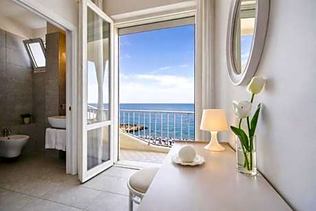 Hotel Ambasciatori Beach Front Breakfast e Brunch XXL fino alle 12 30