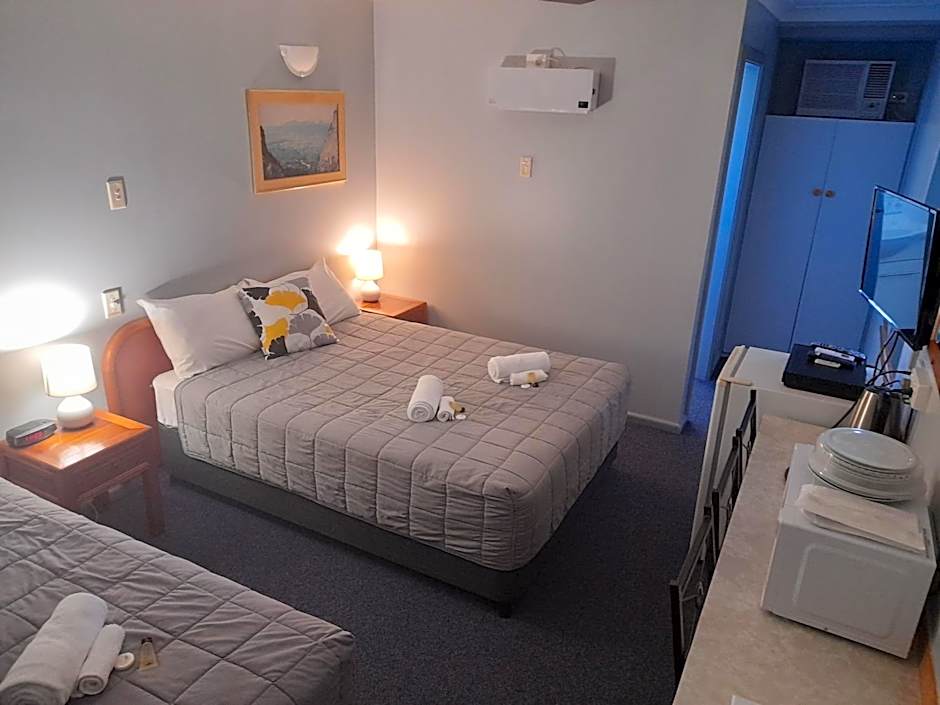 Photo 1 of 6 of 2 Beds
