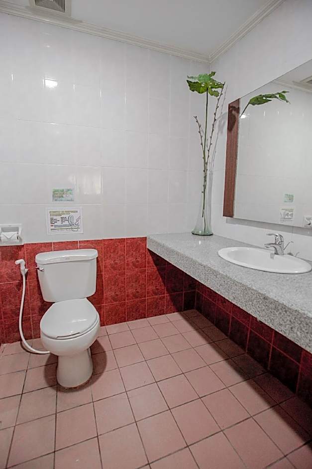 Capital O 740 Bliss Hotel Dau