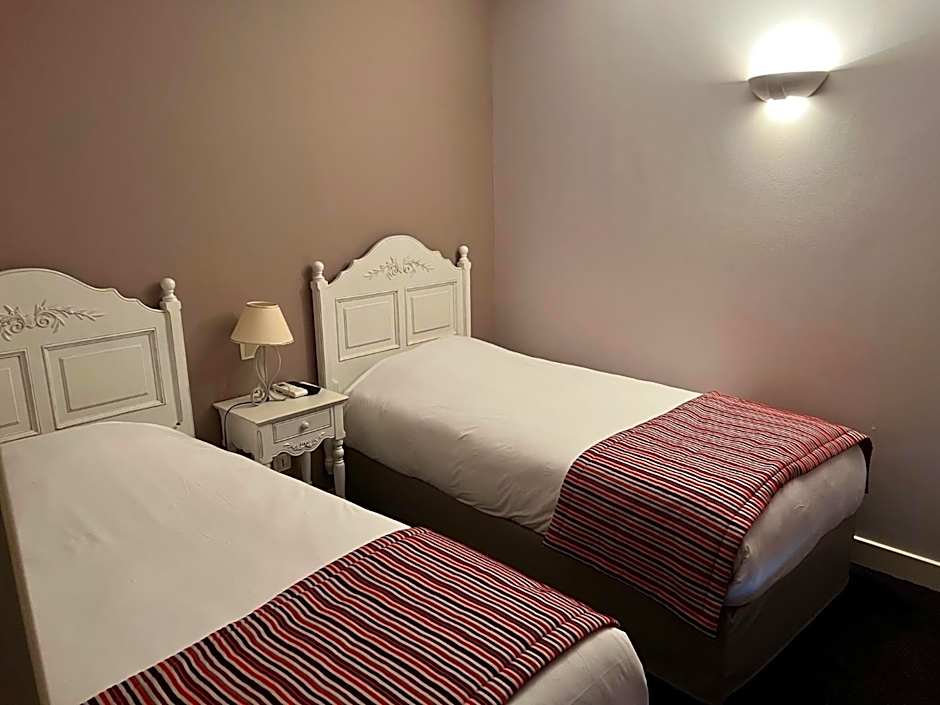 Hotel Village Motel