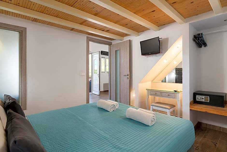 Vlycha Beach Apartments