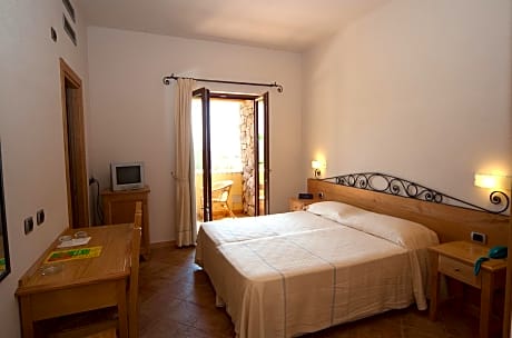 Twin/Double Prestige Room Cala Sisine Sea View