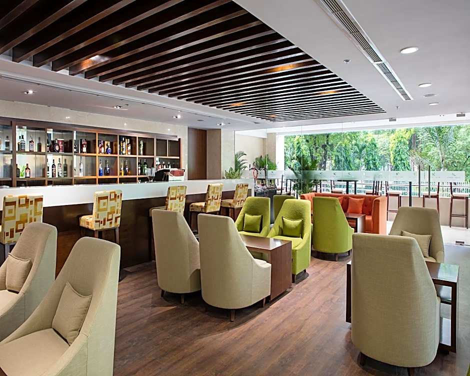 Central Palace Hotel