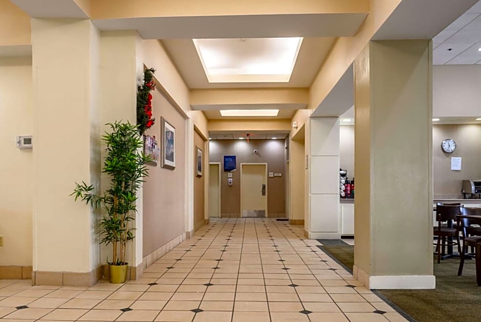 La Quinta Inn & Suites by Wyndham New Haven