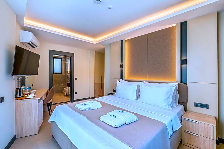 SeaTown Hotel