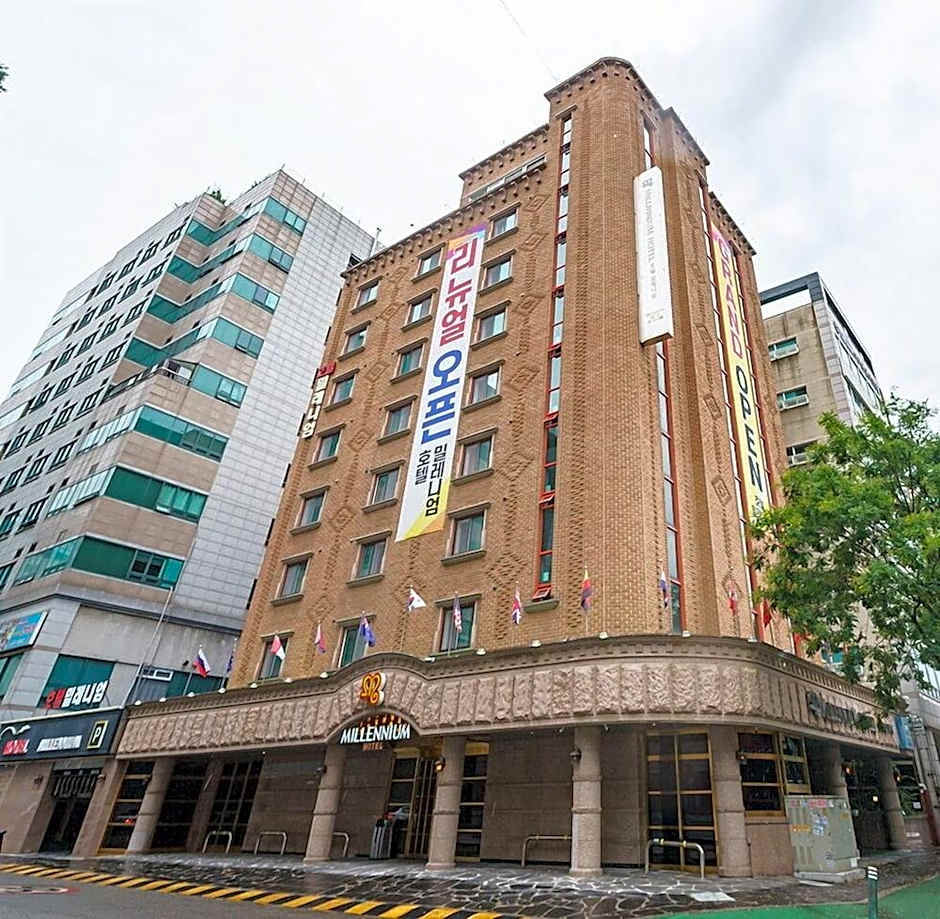 Hotel Millennium