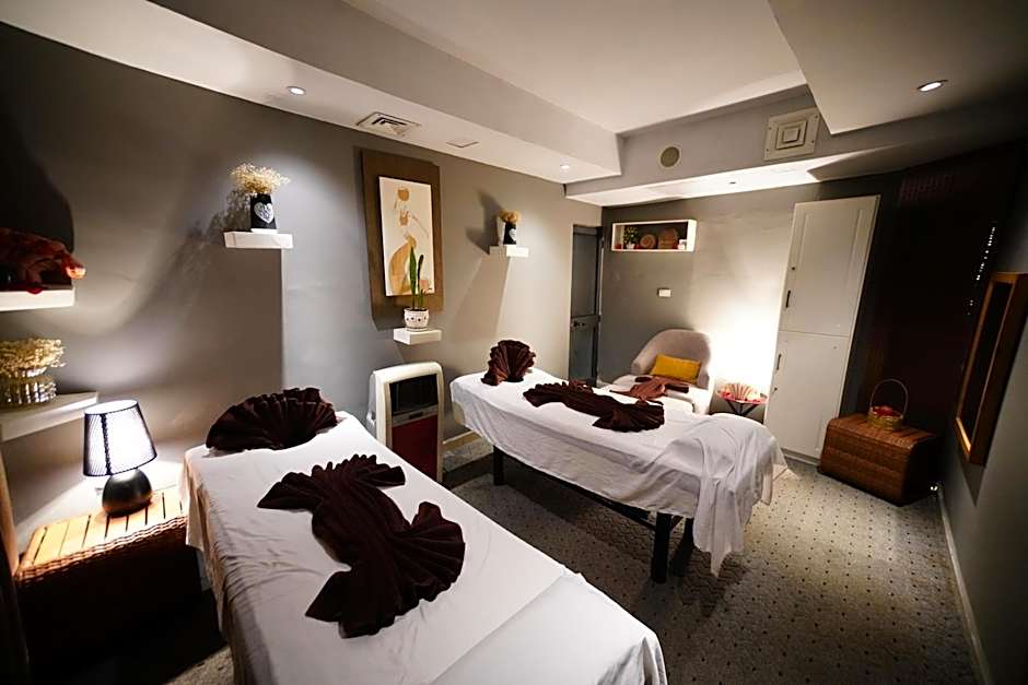 Mado Hotel
