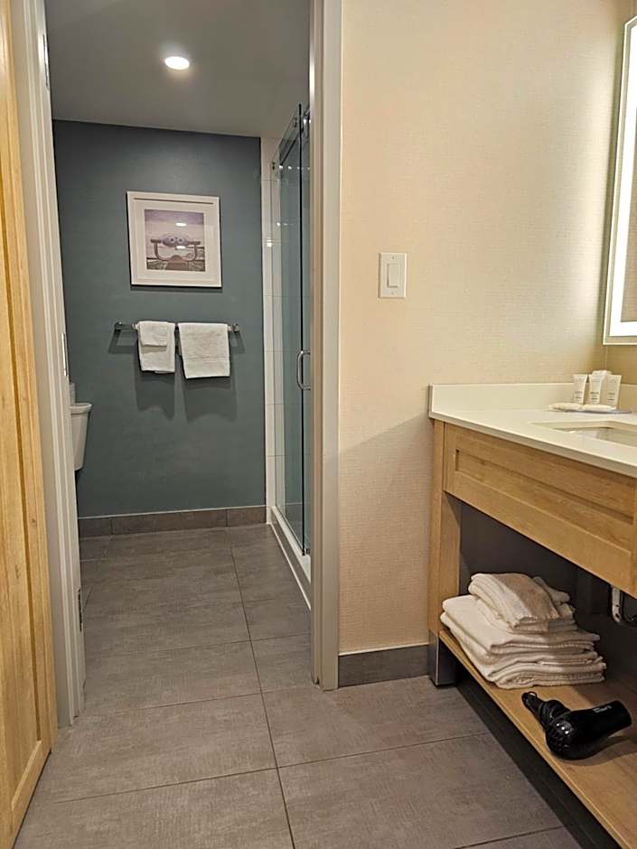 Vittoria Hotel & Suites