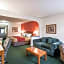 Econo Lodge Inn & Suites Memphis