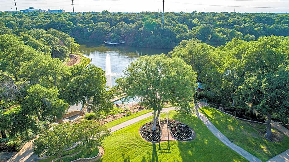 Hilton DFW Lakes Executive Conference Center