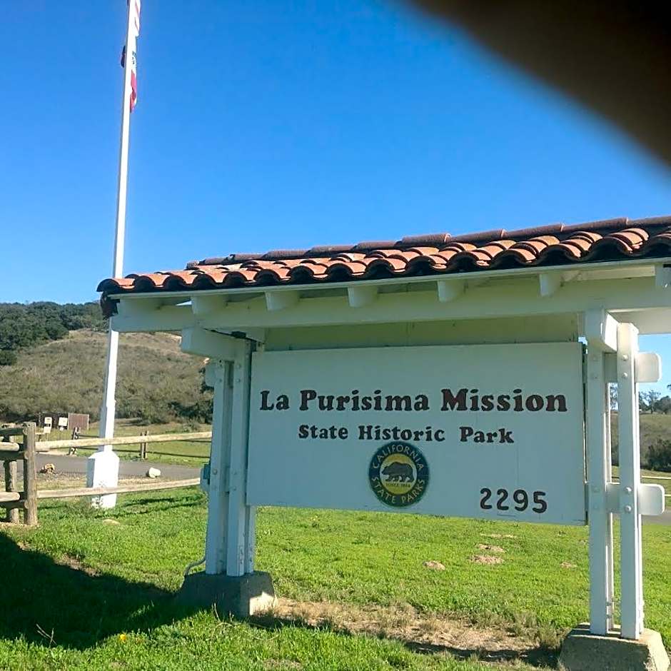 Lotus of Lompoc - A Great Hospitality Inn