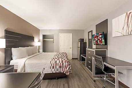 ADA Accessible Superior King Non-Smoking