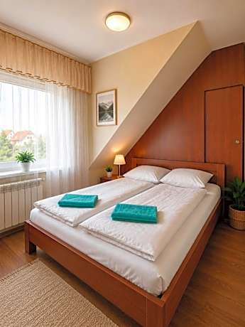 Junior Suite with Pool View