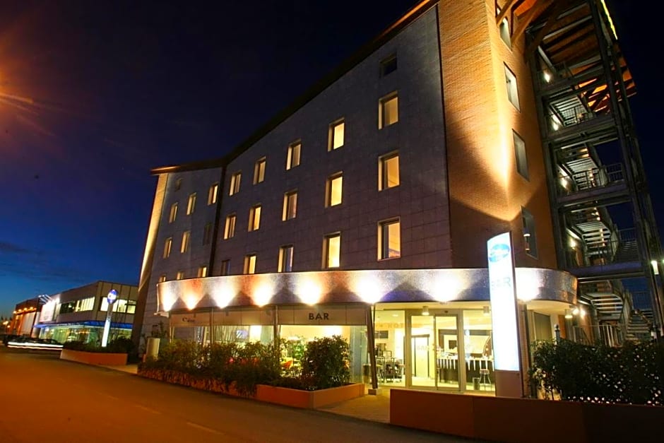 Euro Hotel