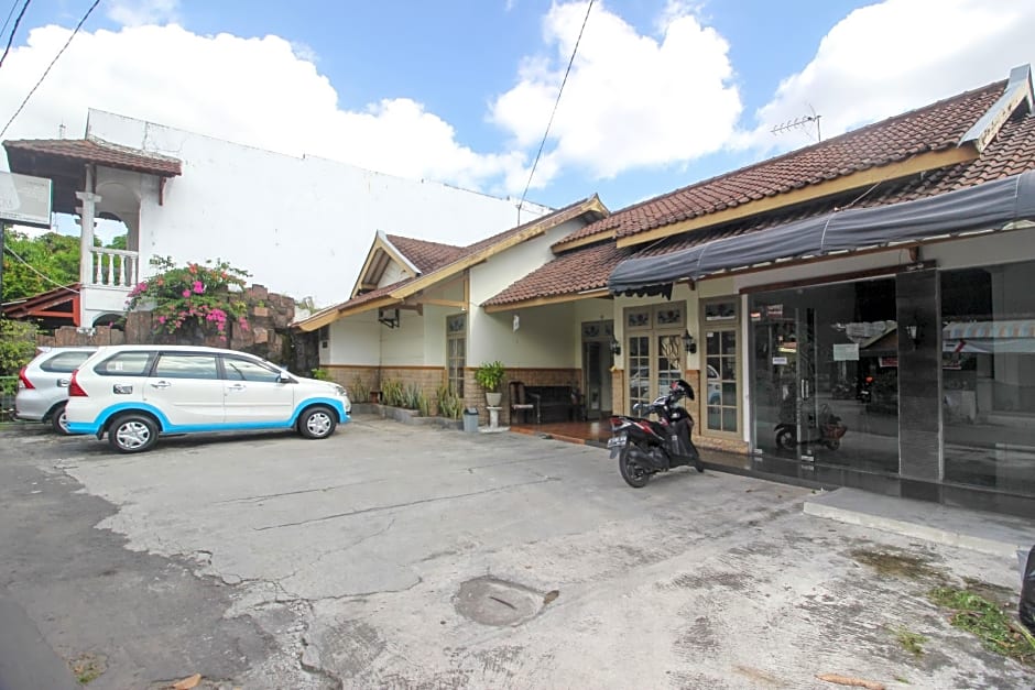 RedDoorz near RS Sarjito Yogyakarta 2