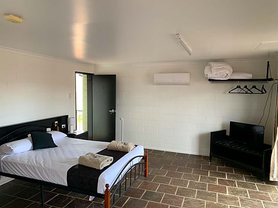 Longreach Most Central Motel