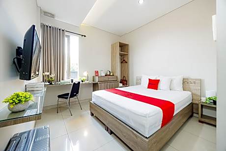 RedDoorz Plus @ Cirebon City Center