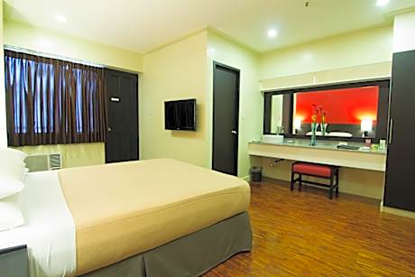 One Bedroom Deluxe Suite