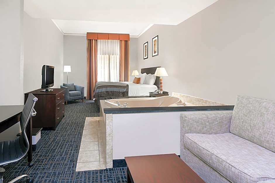 Photo 1 of 2 of Deluxe 1 King Bed Suite