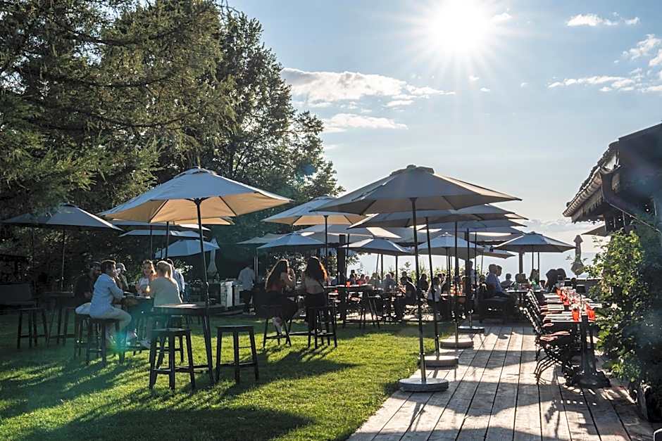 Le Coucou Hotel Restaurant & Lounge-Bar