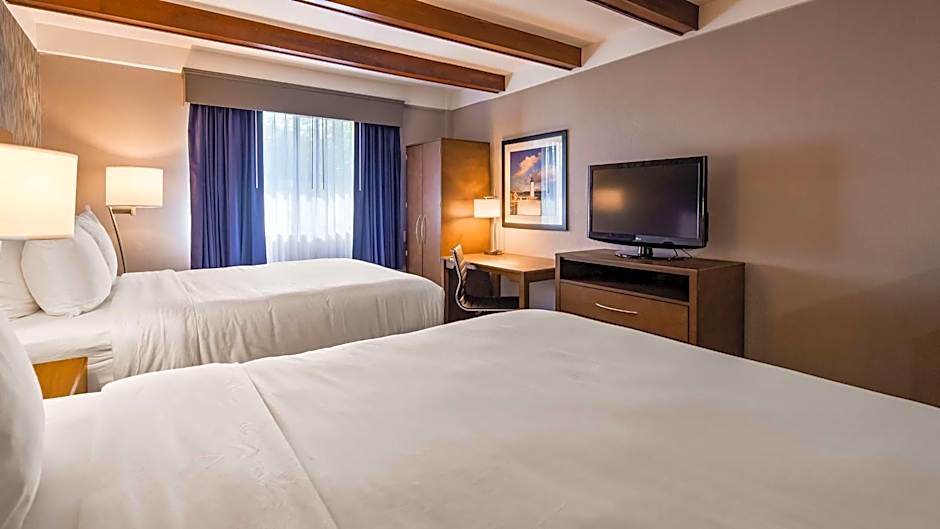 Best Western Plus Portsmouth Hotel and Suites