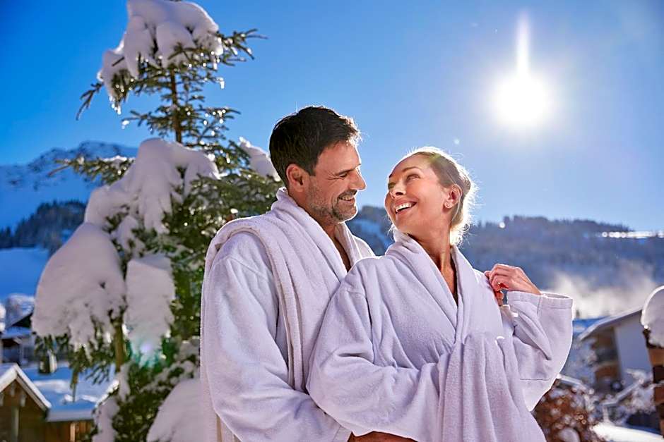 Alpin Chalets Oberjoch - Luxus Unterkunft mit privatem SPA und Zugang zu 3000 qm SPA Panoramahotel Oberjoch