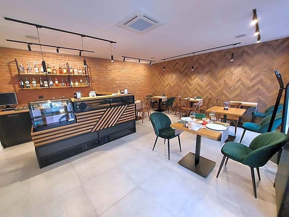 Hotel House K21 – Sofia, PA