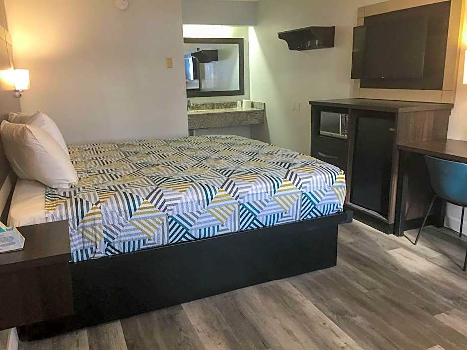 Motel 6-Burnsville, MN