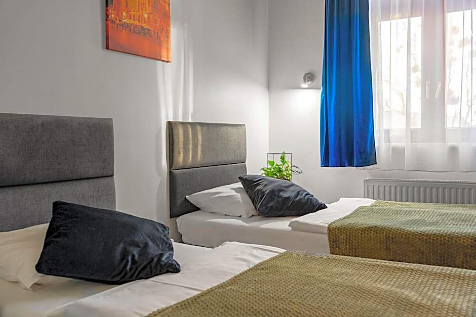 Akira Bed & Breakfast