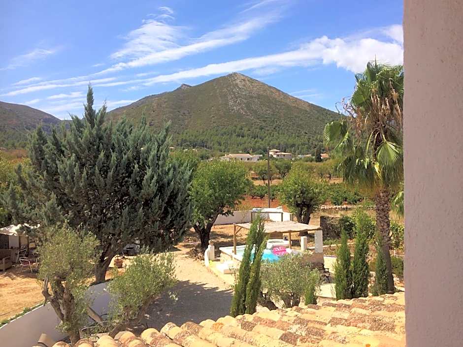 Buena Idea - Adults Only