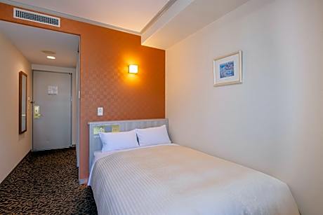 Double Room with Small Double Bed - Non-Smoking