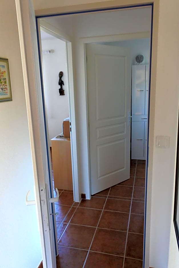 Patrimonio chambre avec commodités chez l’habitant