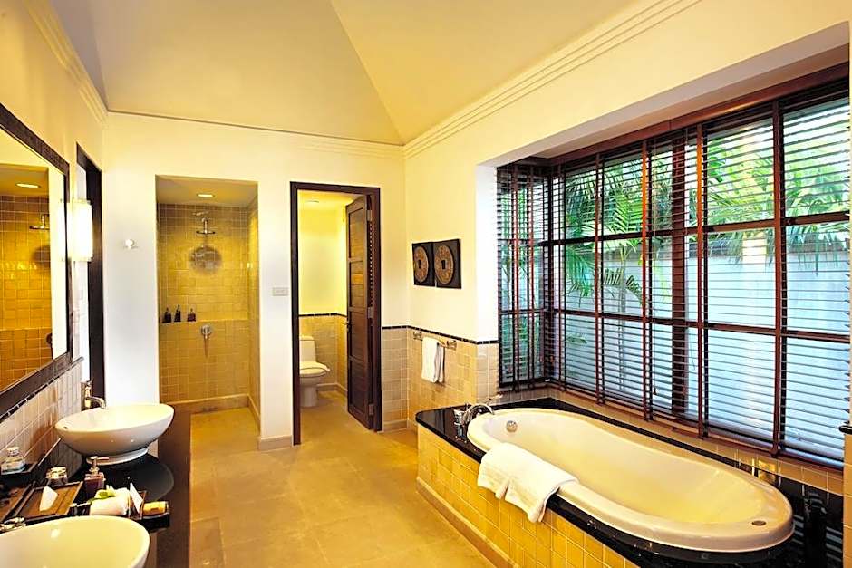 Kanda Pool Villas