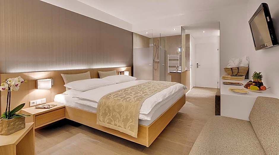 Thermenhotel Stoiser