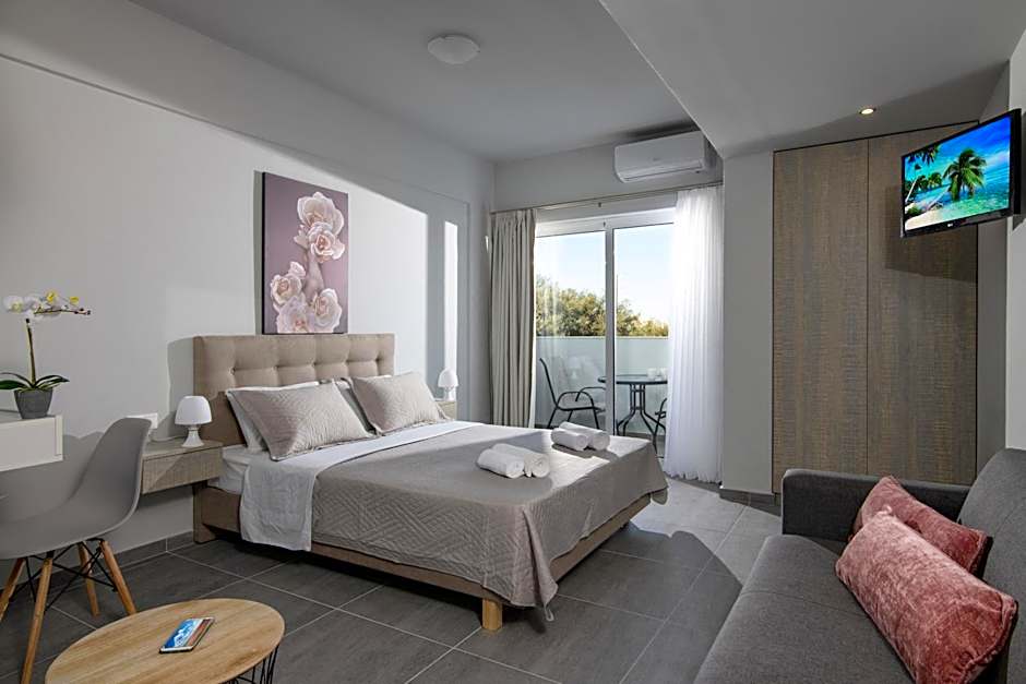 Golden Sunlight Hotel by Estia