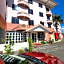 Y Hotel