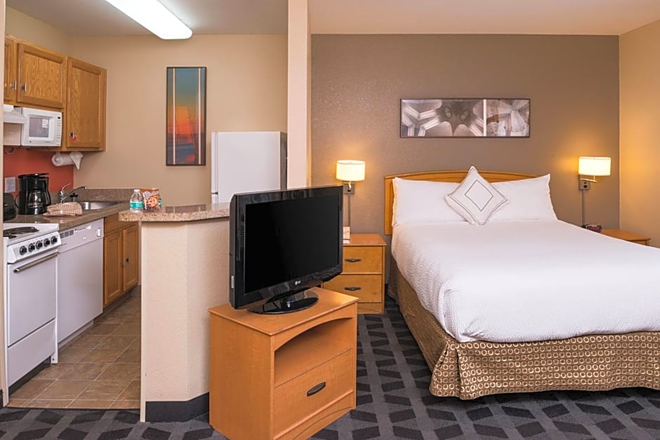 TownePlace Suites by Marriott Anaheim Maingate Near Angel Stadium