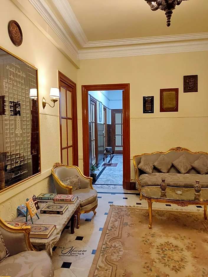 Triomphe Hostel