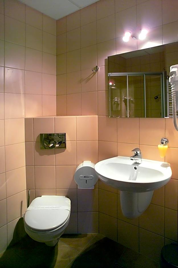 SPA Barlinek, Hotel Alma & SPA - UWAGA - styczen do marzec 2026 basen nieczynny!