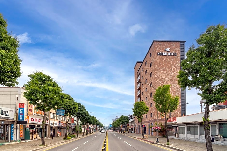 Jecheon Hound Hotel