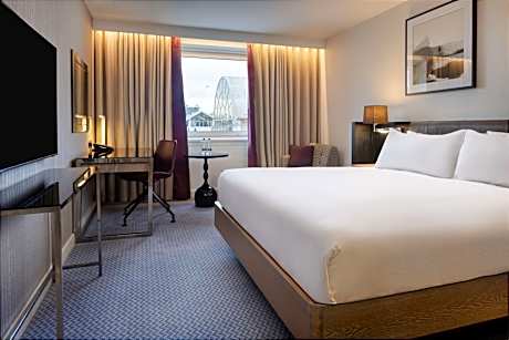 Executive King Suite with Lounge Access