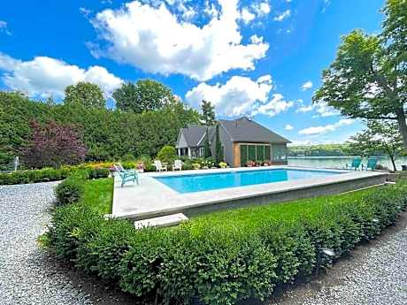 Bluebird Sanctuary - Howe island Luxury Retreat